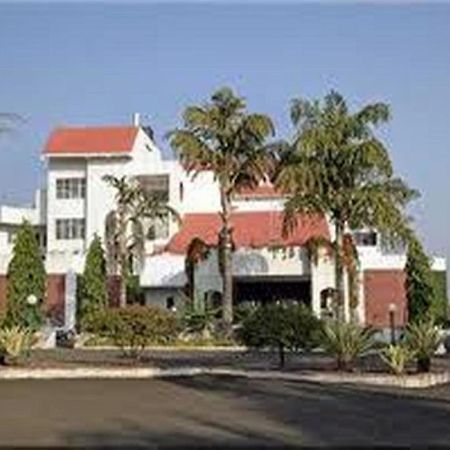 Hotel Lake View Ashok Бопал Екстериор снимка